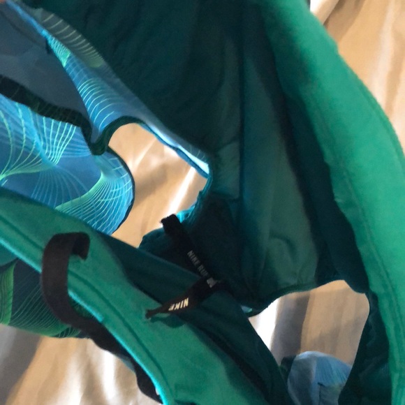 Nike Running Shorts - Picture 3 of 4